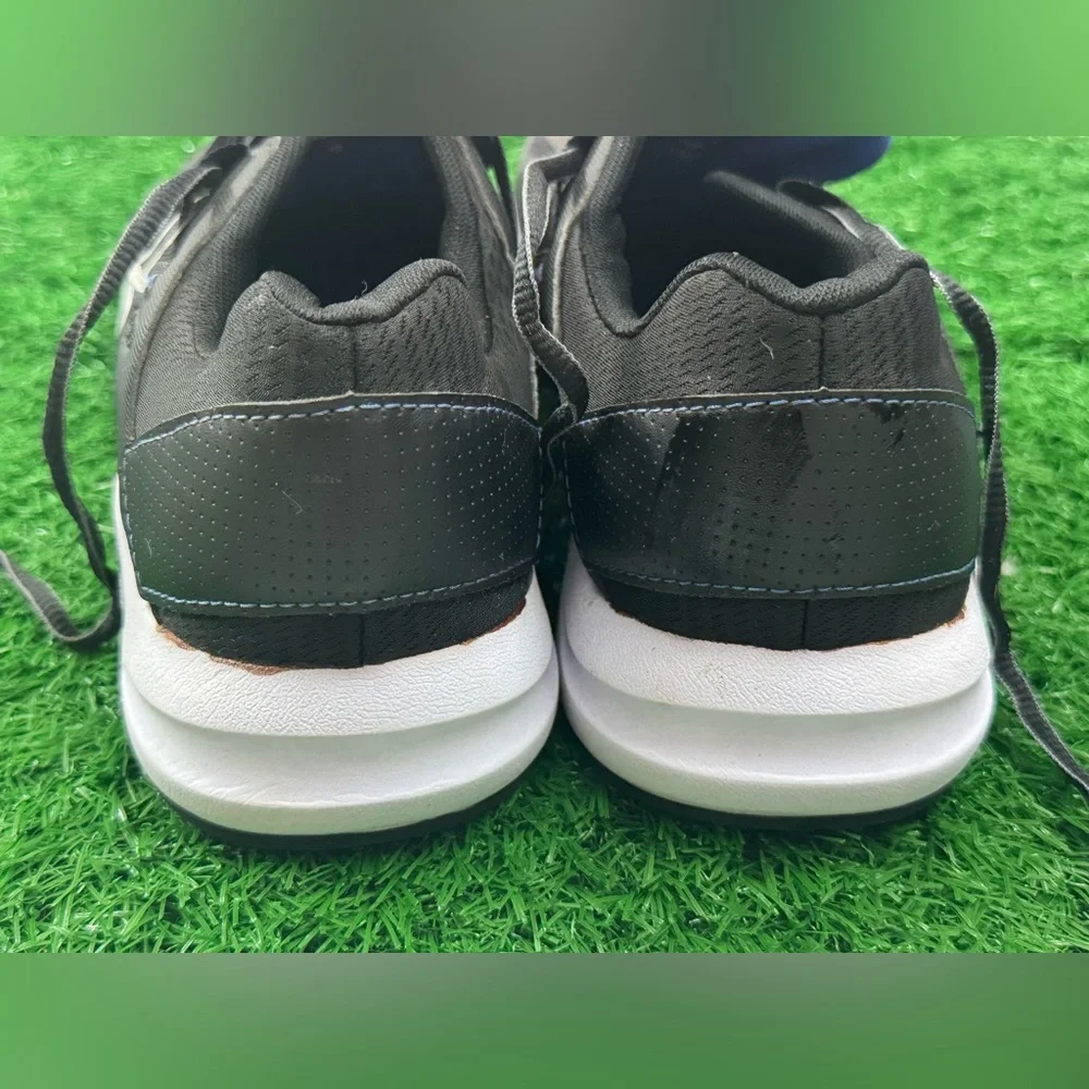 Athletic Works Men’s Sneakers Size 9.5‎